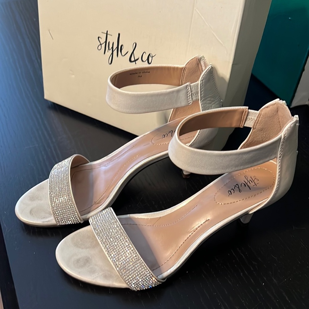 Style and Co Embellished Bridal Sandals Size 7